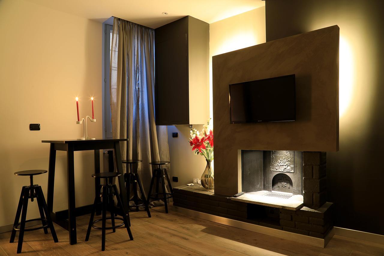Sforza Apartment Near Duomo มิลาน ภายนอก รูปภาพ