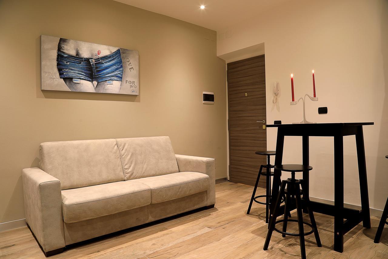 Sforza Apartment Near Duomo มิลาน ภายนอก รูปภาพ